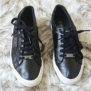 G By Guess Los Angeles Women's Black n White Sneakers Size 7.5M 🌴